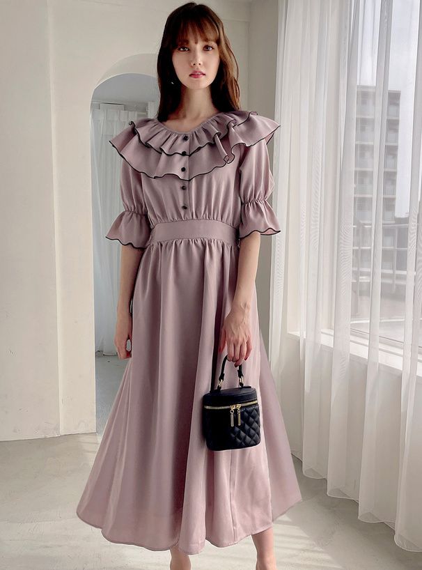 日本 GRL - 浪漫滿屋層次糖果袖收腰洋裝-經典黑