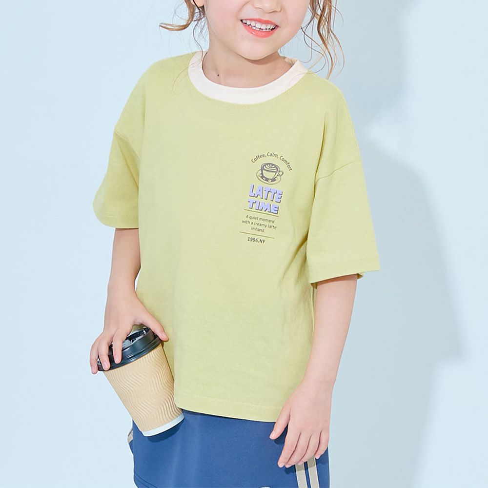 100%棉 定番印花短袖上衣-咖啡拿鐵-淺黃