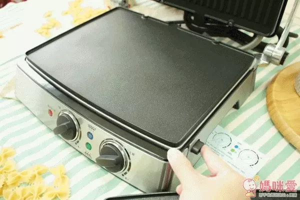 【美國 富及第】雙控溫烤盤 / 帕尼尼三明治機