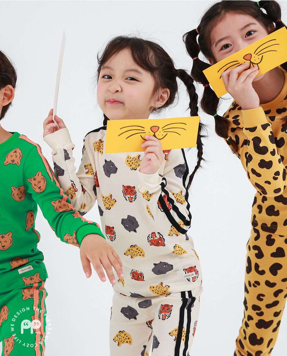 韓國 Ppippilong - 30支無螢光棉長袖家居服-滿版動物頭像