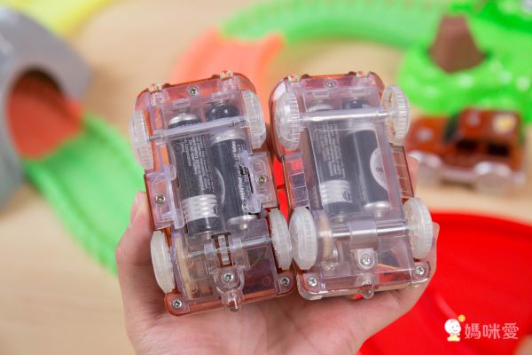 BQOCH - 【兒童益智玩具】電動夜光軌道車 交叉道路過山洞款 (151pcs)