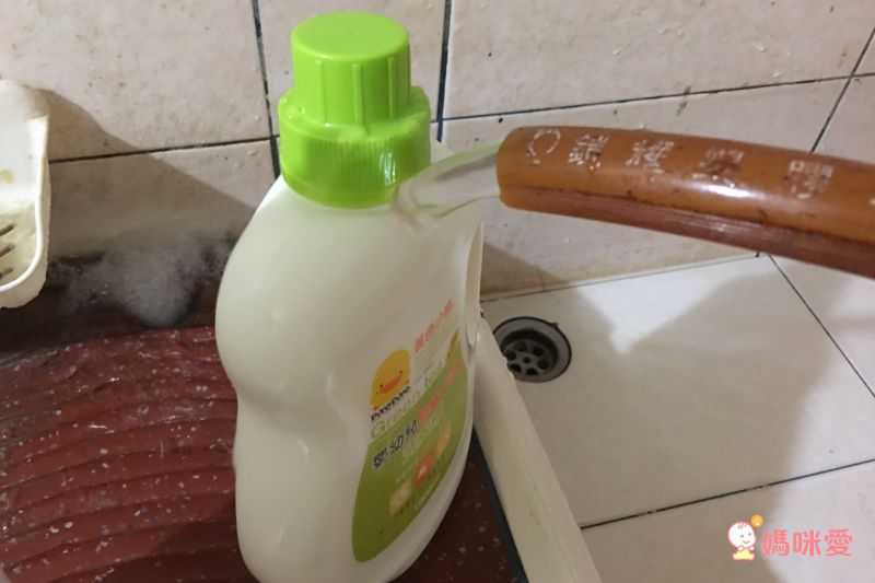 Nuby 洗衣膠囊，10倍超濃縮！不沾手、免量劑量