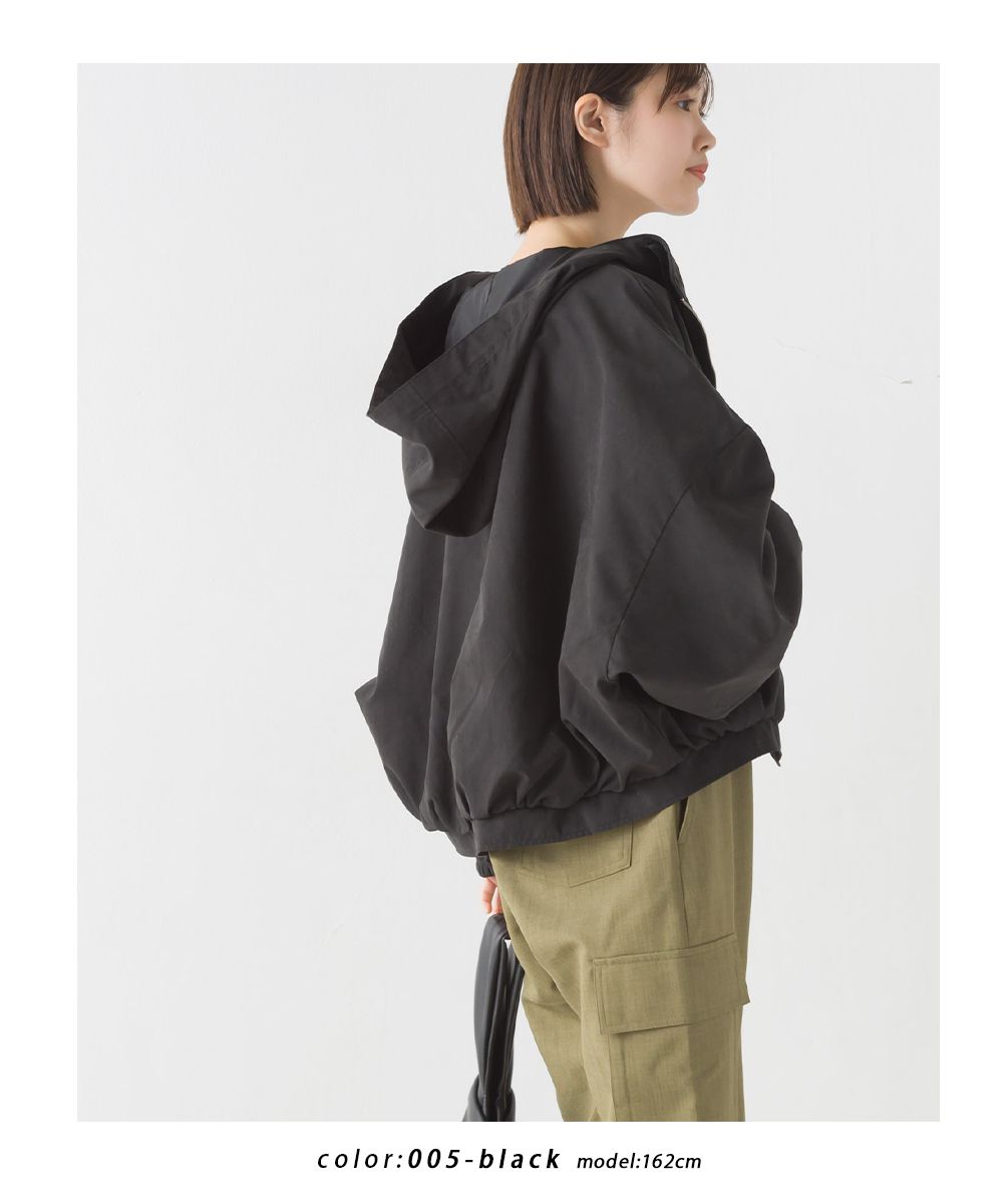 日本 OMNES - 短版澎澎袖風衣連帽外套-淺米杏