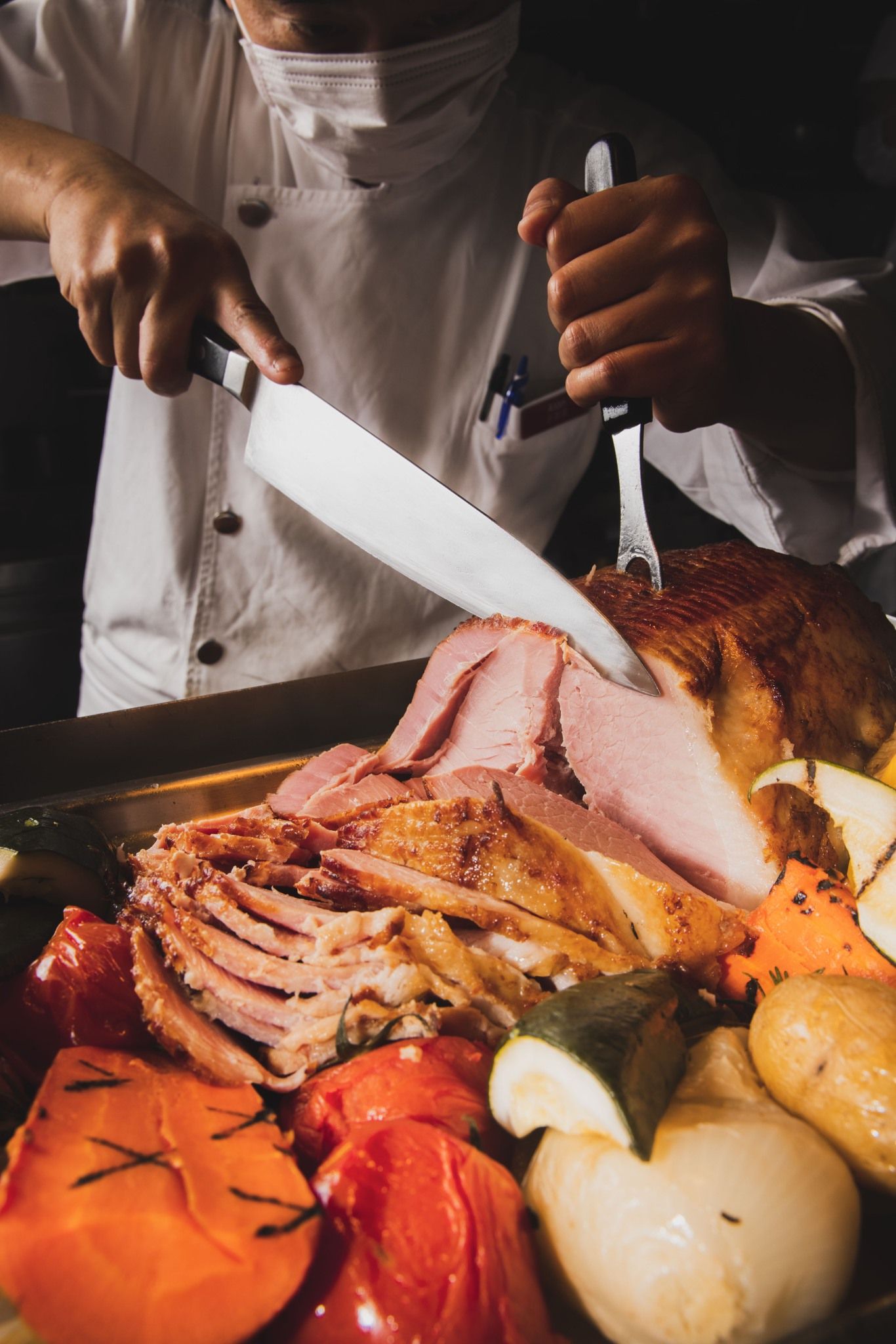 2大2小★暑假不加價【台北君悅】一泊二食豪華度假之旅