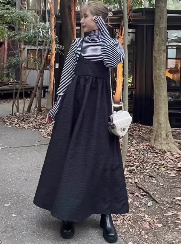 日本 GRL - 優雅抓皺泡泡布吊帶裙-米杏