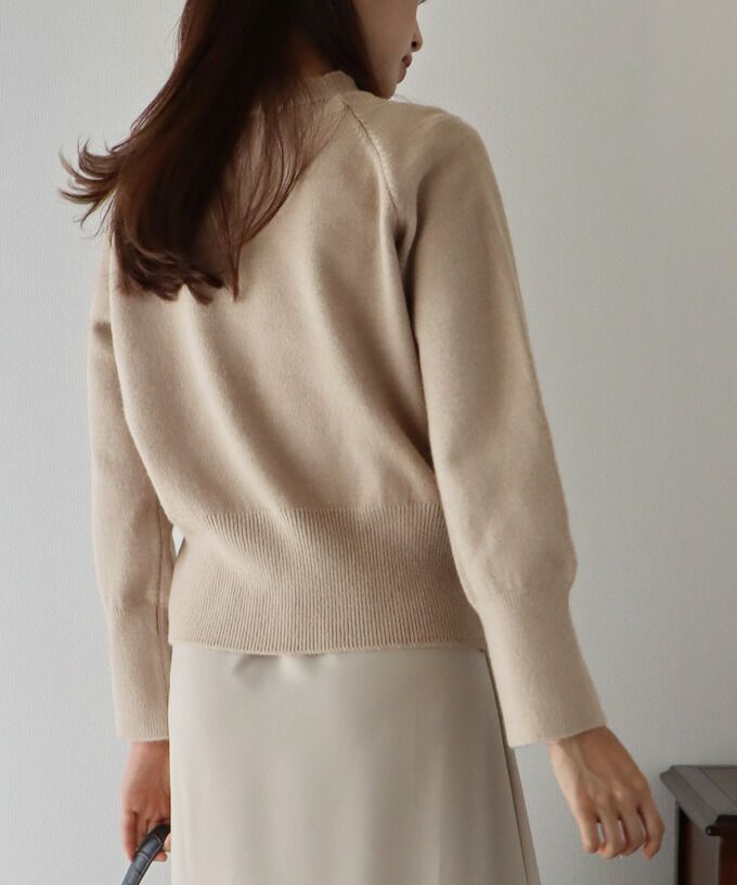 日本 BLUE EAST - 優雅立領針織上衣-草綠