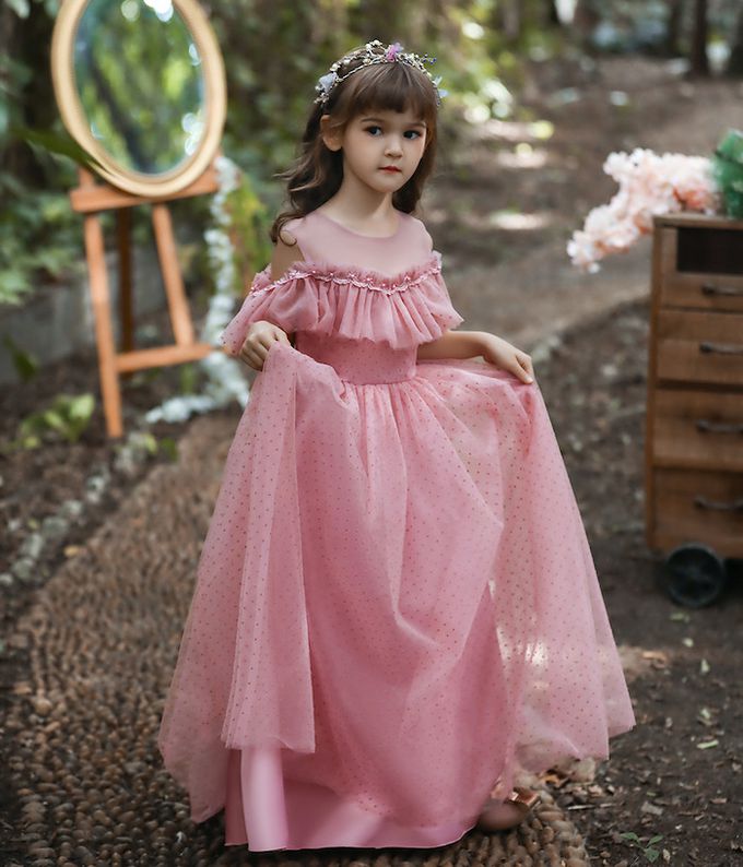 浪漫波點網紗露肩長裙禮服