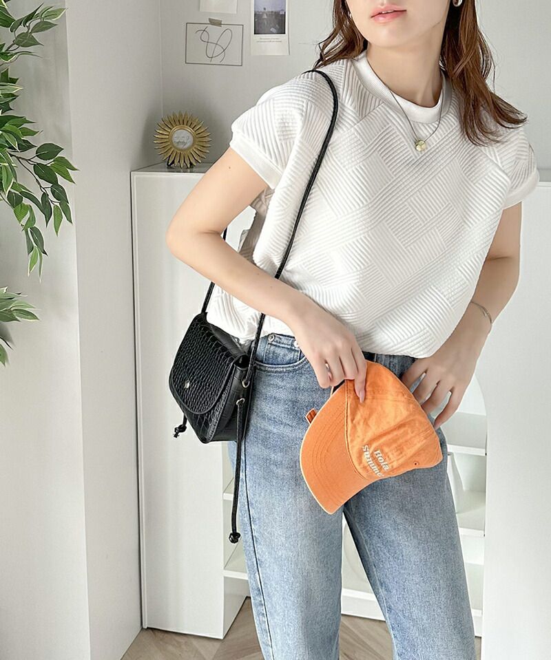 日本 Classical Elf - 個性幾何紋顯瘦法式袖上衣-經典黑