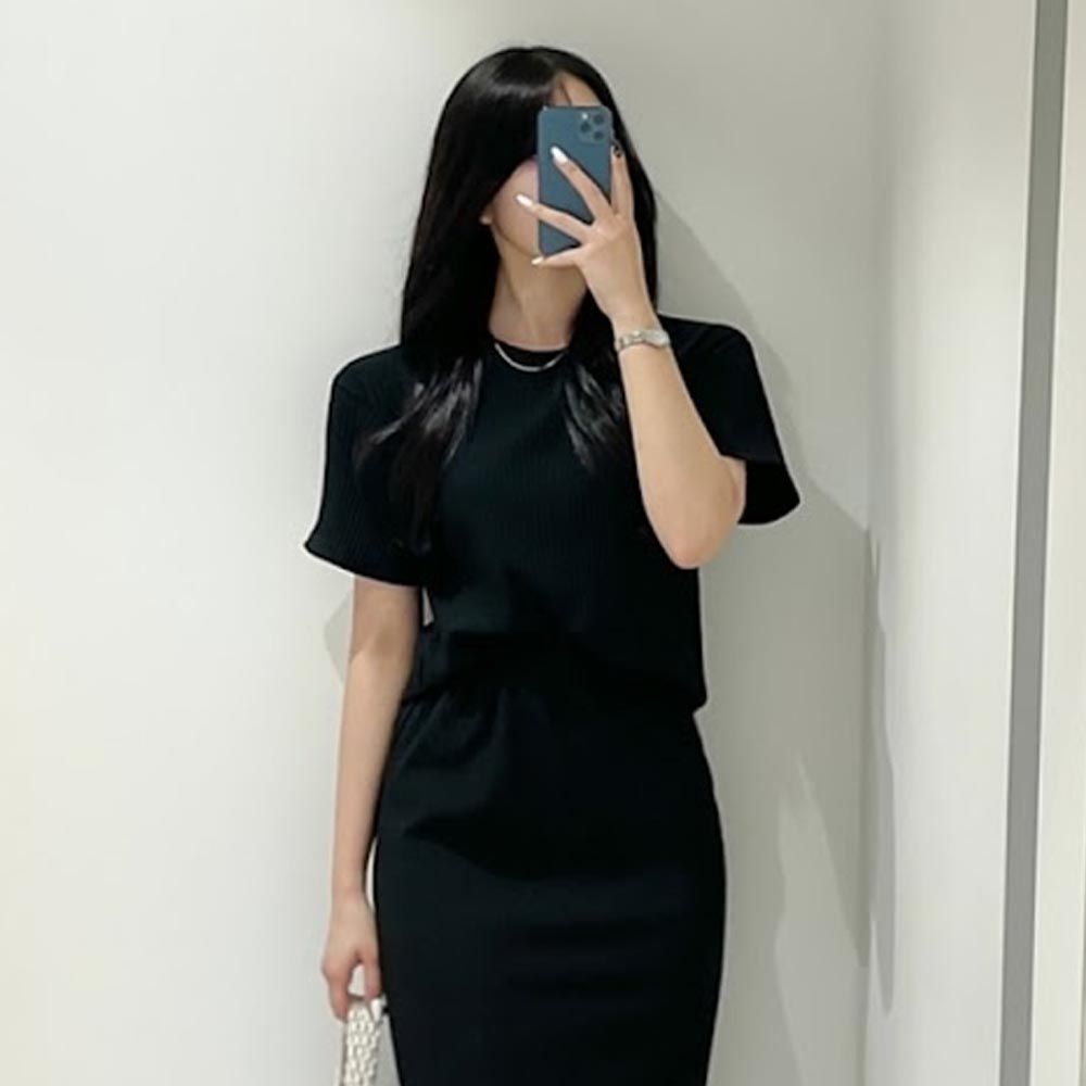 韓國女裝連線 - 氣質直紋修身短袖上衣-黑 (FREE)