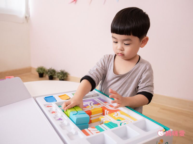 Qbi - 益智磁吸軌道玩具-成長探索系列-兒童獨享組