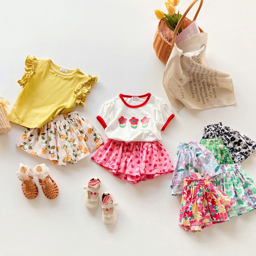 腰鬆緊小清新碎花短褲-水墨畫花-黑+白