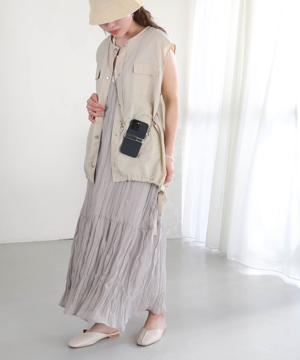日本 Bab - V領浪漫飄逸無袖洋裝-米杏