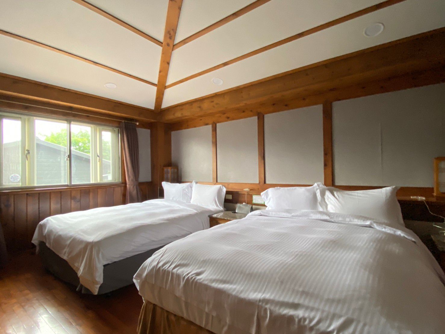 南投清境【宇星山莊】平日2大2小一泊一食住宿券