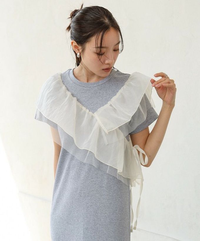 日本 Bab - 不對稱交叉薄紗拼接短袖洋裝-淺灰