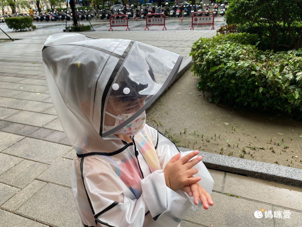 卡通圖書包位兒童雨衣-獅子-黃色-無綁帶吊繩