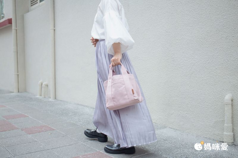 日本 LIZDAYS - [樂天No.1] 大容量分隔帆布托特包-撞色-米杏x粉 (30x19x12.3cm)