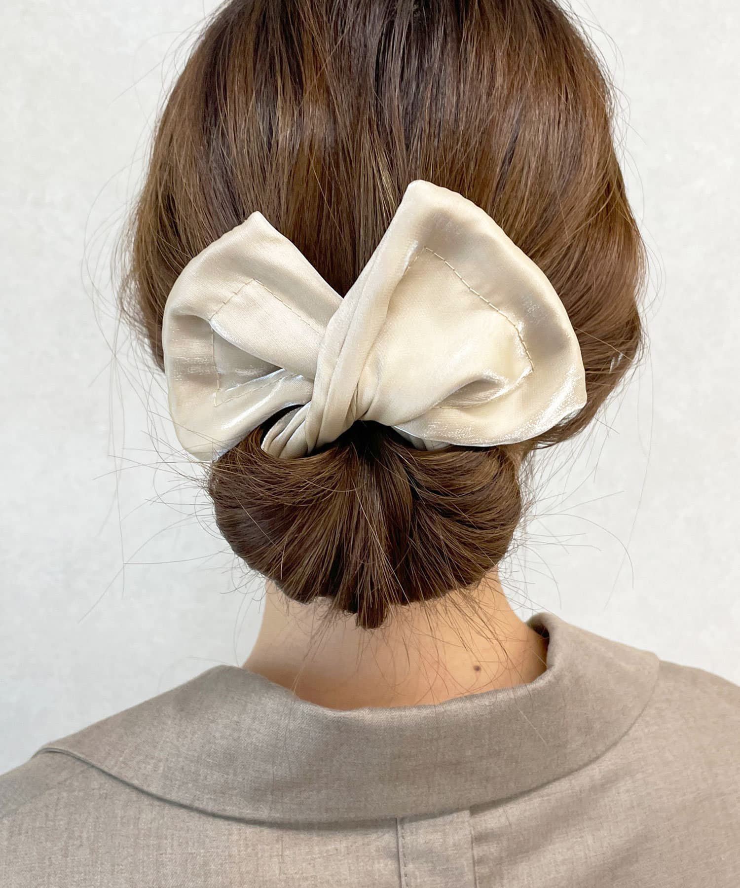 日本 Lattice - [日網熱銷] 簡單優雅紐結髮圈-逐光夢幻-淺米