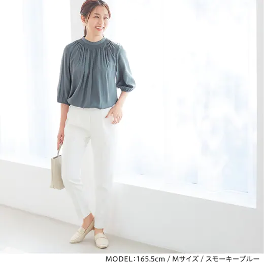 日本 BELLUNA - 優雅抓皺小高領七分袖上衣-墨綠