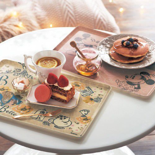 日本千趣會 - 日本製 迪士尼托盤(防滑加工)-維尼英文字母-杏 (36x25x1.2cm)