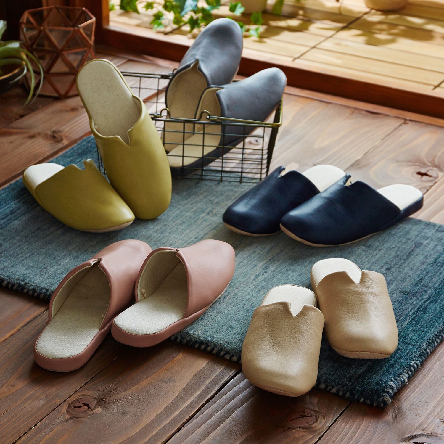 日本千趣會 - 質感仿皮室內拖鞋-深灰