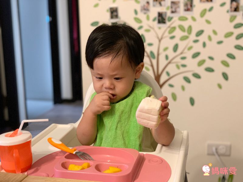 活力早餐系列【GREEN & SAFE】銀絲卷、小漢堡排、寶寶粥