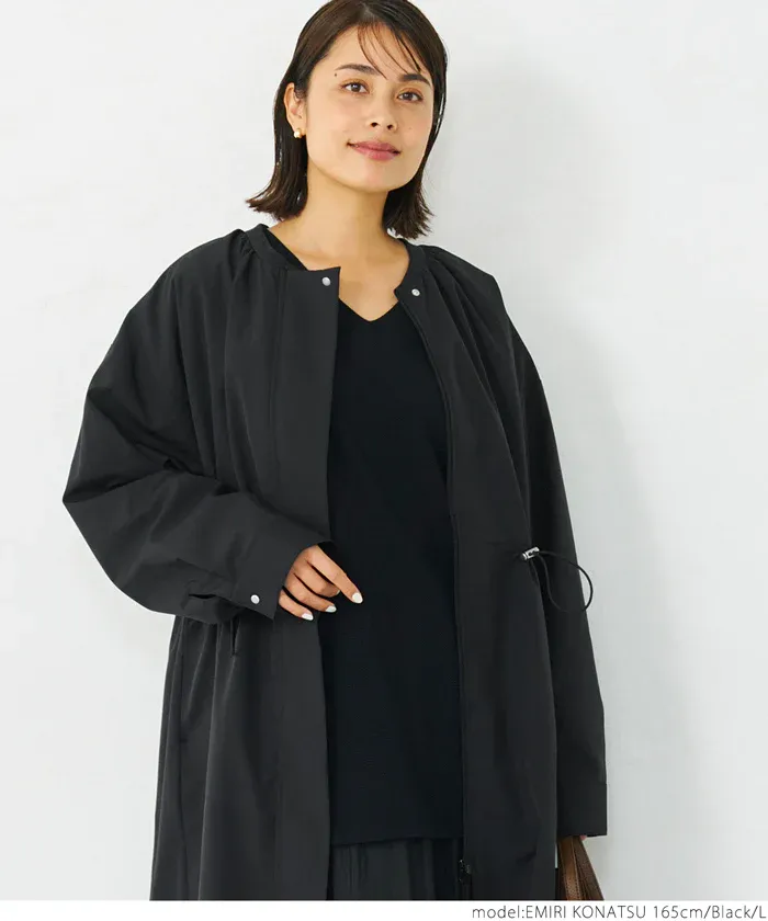 日本 COCA - 早春圓領抽繩收腰長版風衣-軍綠