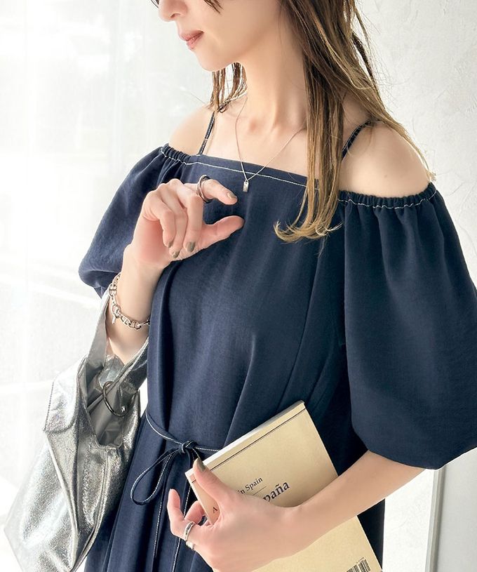 日本 Classical Elf - 典雅2way露肩腰綁帶泡泡袖洋裝-米杏