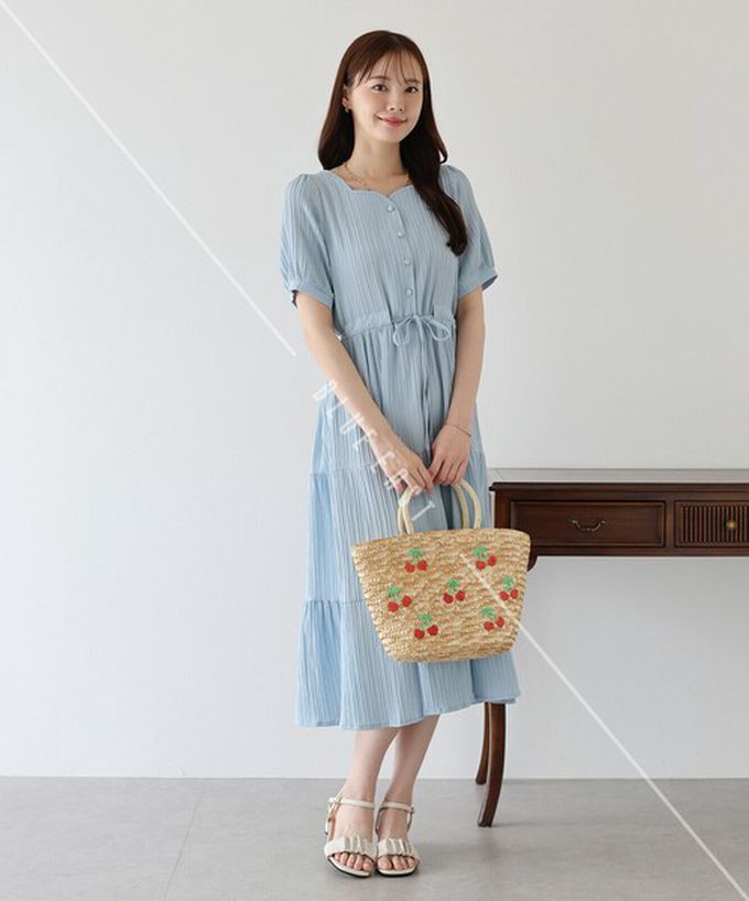 日本 BLUE EAST - 桃心領氣質分層短袖洋裝-黑