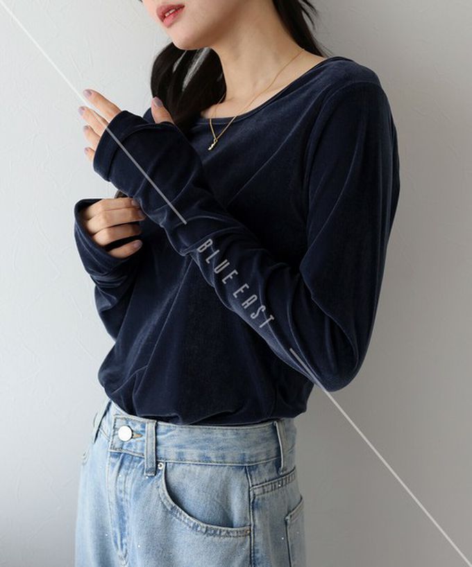 日本 BLUE EAST - 透明感光澤絨面船領長袖上衣-(指孔設計)-米白