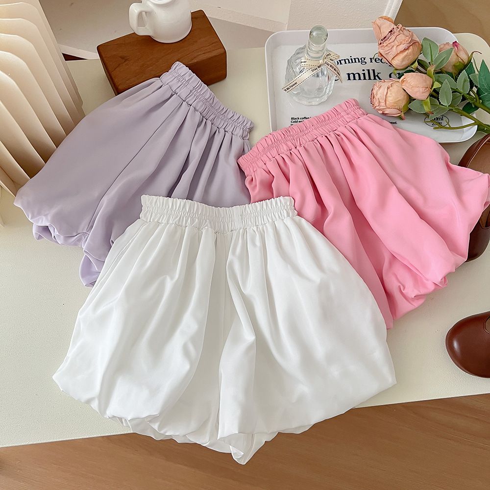 腰鬆緊顯瘦休閒花苞短褲-黑色