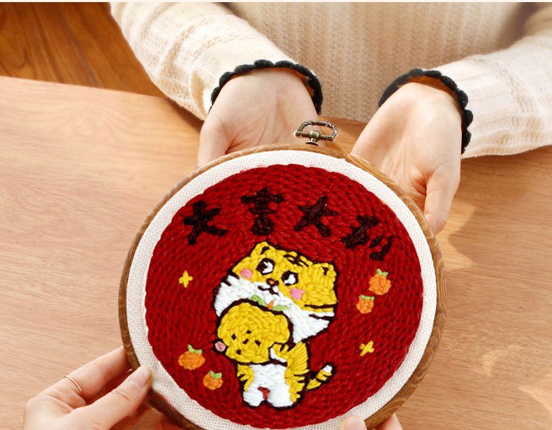 DIY手工毛線刺繡/俄羅斯戳戳繡(含外框+可調檔戳戳筆)-貓咪 (約25x30cm)