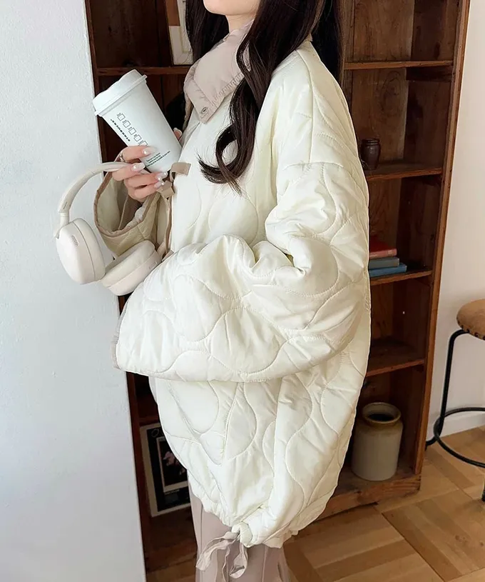 日本 Classical Elf - mily bilet 甜美配色絲帶翻領科技羽絨外套-粉白