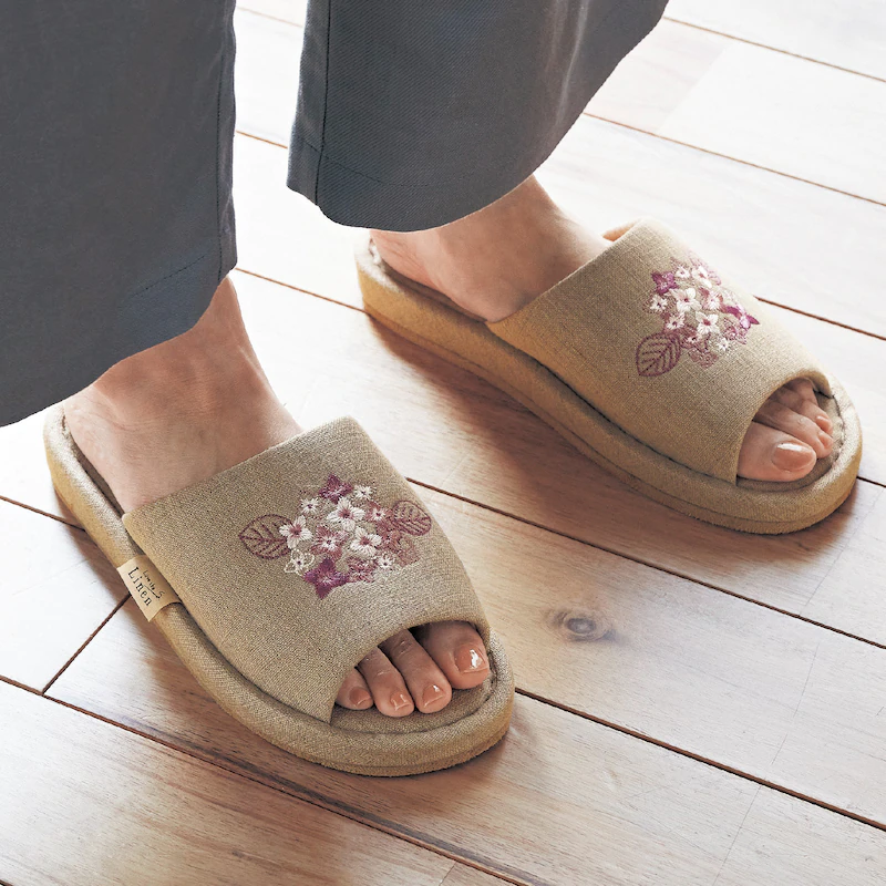 日本千趣會 - 麻料材質刺繡室內拖鞋-杏 (23-25cm)