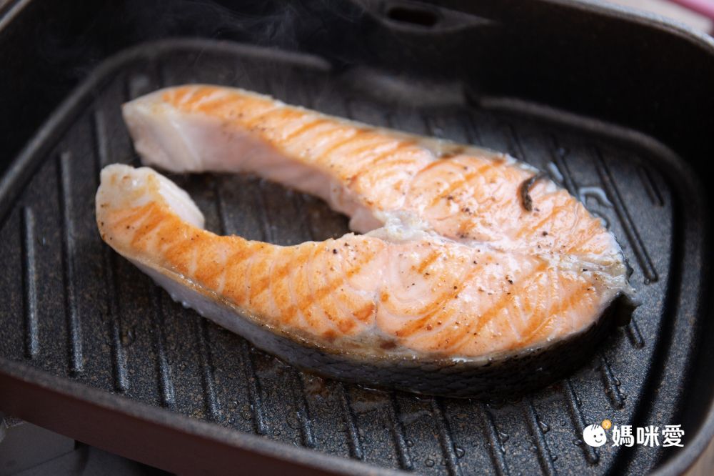 減少85%油煙！韓國製【SmileÜ 微笑出氣鍋】​加速料理時間