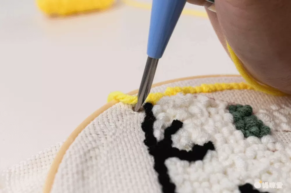 DIY手工毛線刺繡/俄羅斯戳戳繡(含外框+可調檔戳戳筆)-貓咪 (約25x30cm)