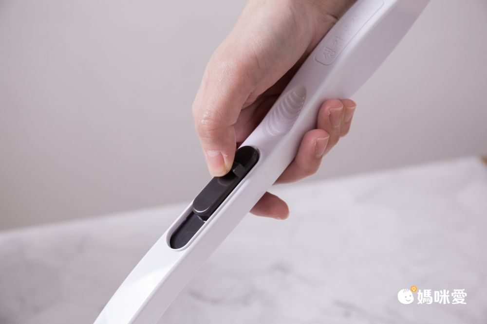 韓國 SAENGONG 生活工作所 - 拋棄式馬桶刷清潔組-手柄*1入(34x405x26mm)+拋棄式刷頭*12入+黏貼掛勾*1入