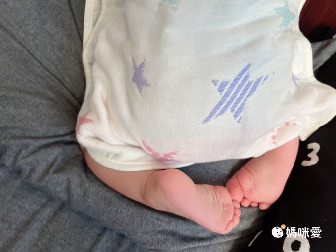 akachan honpo - 0歲開始即可使用的6層棉紗防踢被-米白色 (80cm)