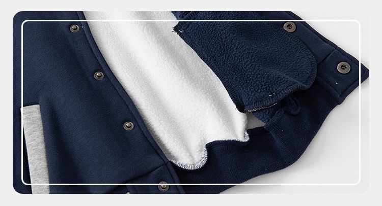 WELLKIDS - 加絨拼色休閒棒球外套-英文字A-深藍+灰