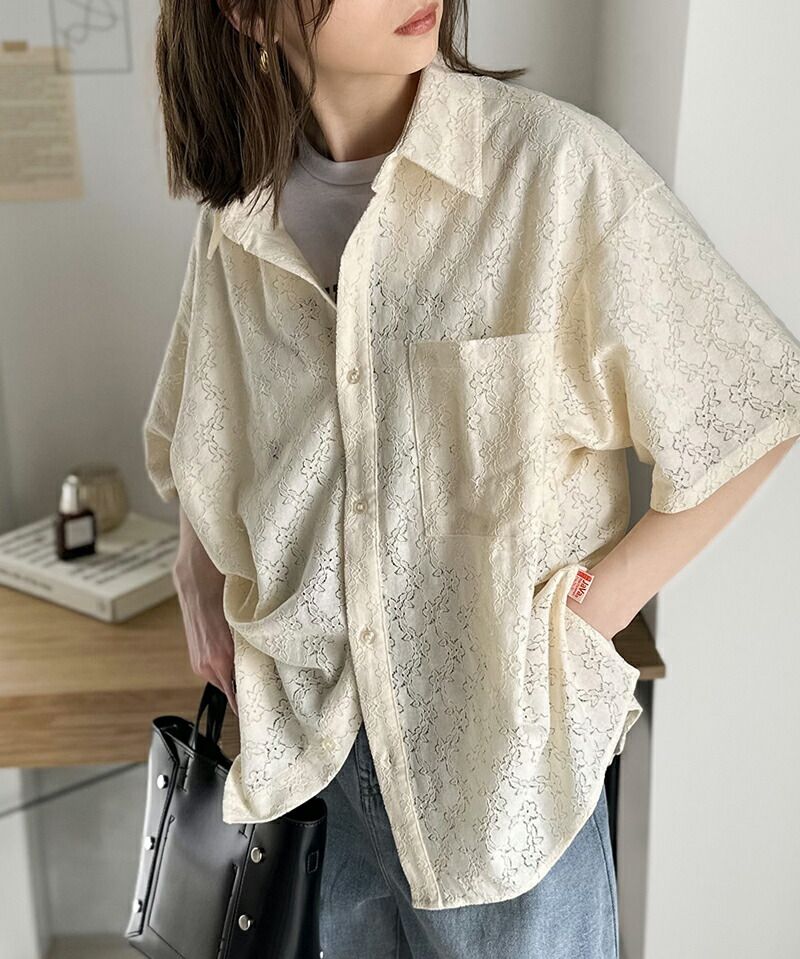 日本 Classical Elf - 浪漫花朵蕾絲翻領短袖襯衫-淺米杏