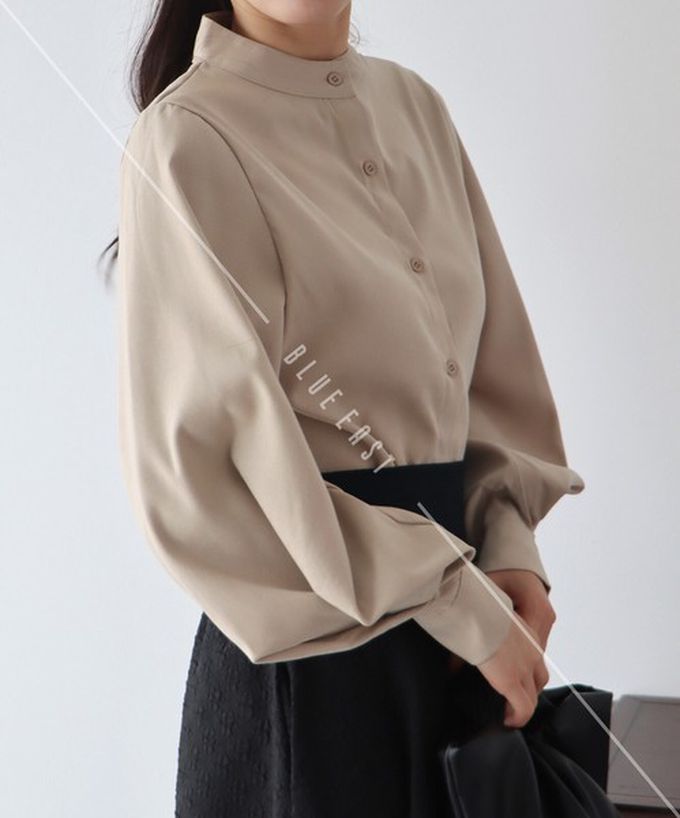 日本 BLUE EAST - 知性小立領澎澎氣球袖襯衫-水藍