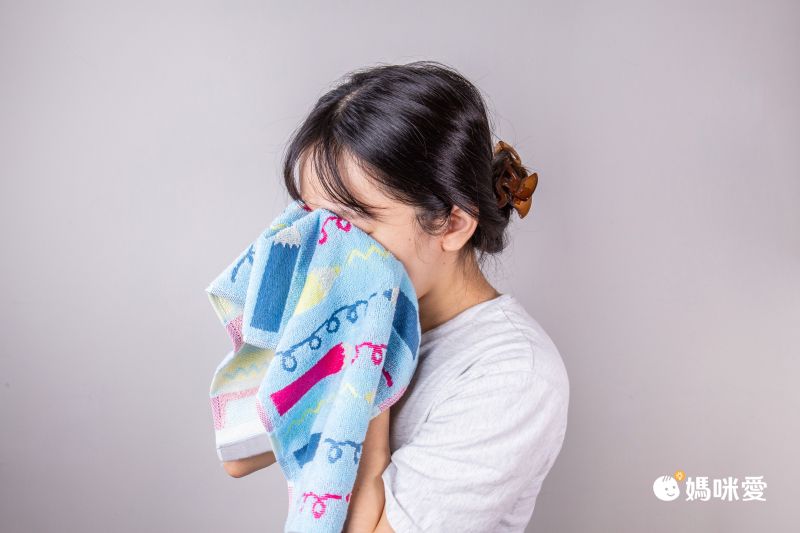 日本 porukka - 葡萄牙製 歐風插畫純棉吸水毛巾/短浴巾-熱氣球 (30x80cm)