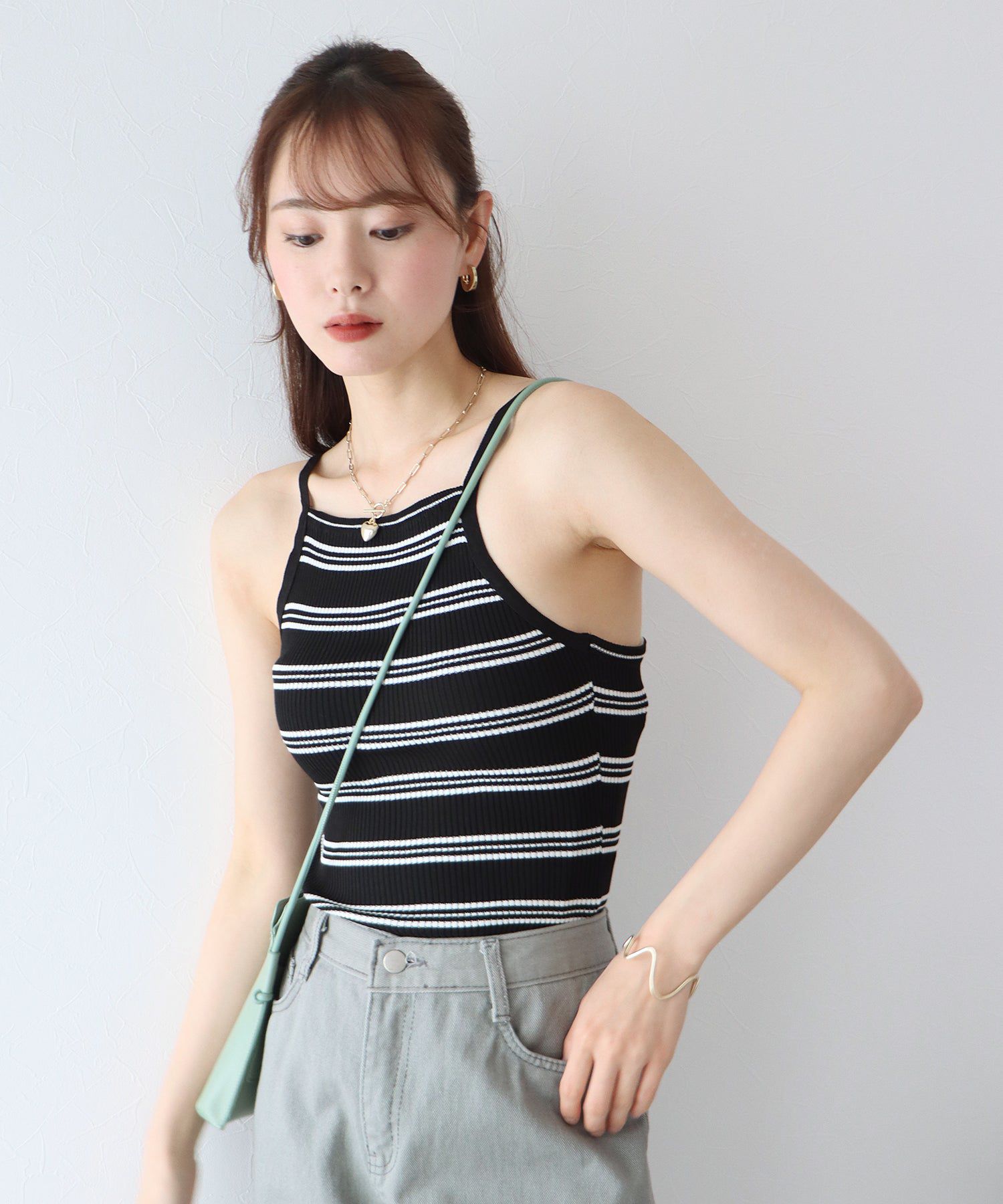 日本 BLUE EAST - 彈性羅紋無袖上衣/內搭-條紋-黑