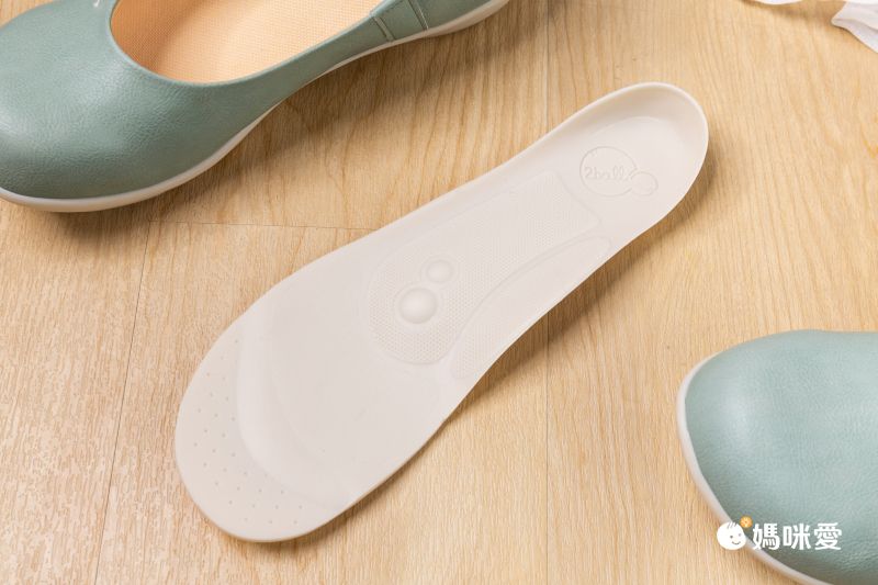 日本女裝代購 - 日本製 2balt減壓足弓支撐機能平底鞋-森林系綁帶款-帥氣黑