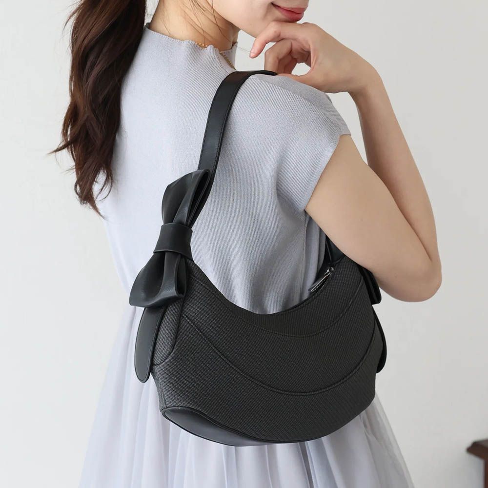 可愛雙蝴蝶結時尚紋理肩背小包-黑