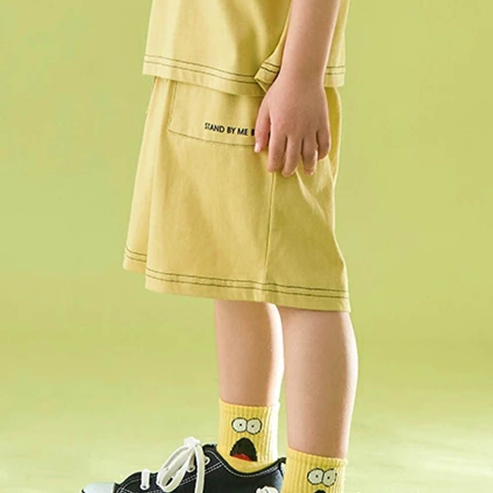 柔軟舒適縫線短褲-黃
