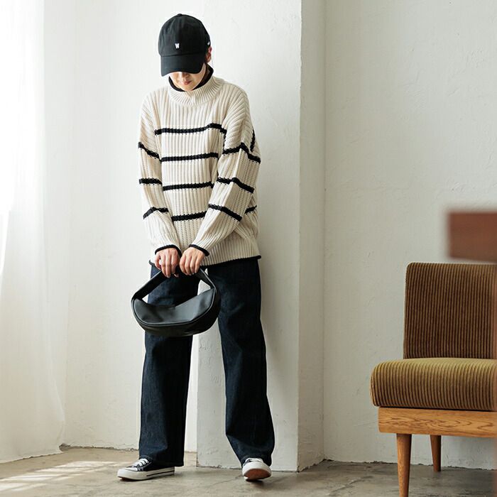 日本 ihuu - 率性線條高領厚針織長袖上衣-黑x白條紋