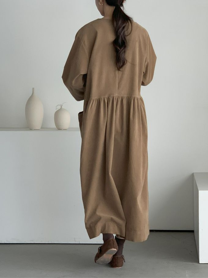 韓國女裝連線 - 極簡大口袋燈芯絨連身洋裝-焦糖棕 (FREE)