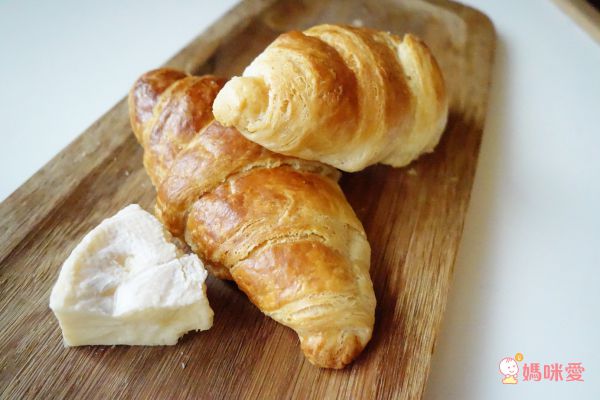 最後一團！【Le Beurre】法國空運直送麵包 ✦ 奶油可頌/蘋果酥/香草卡士達