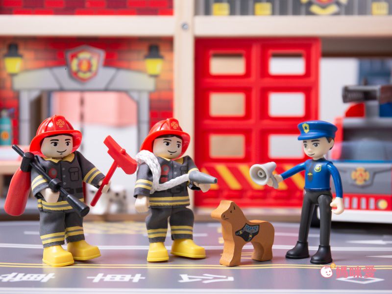 高達30種配件＆機關！【德國 Hape】木製軌道組