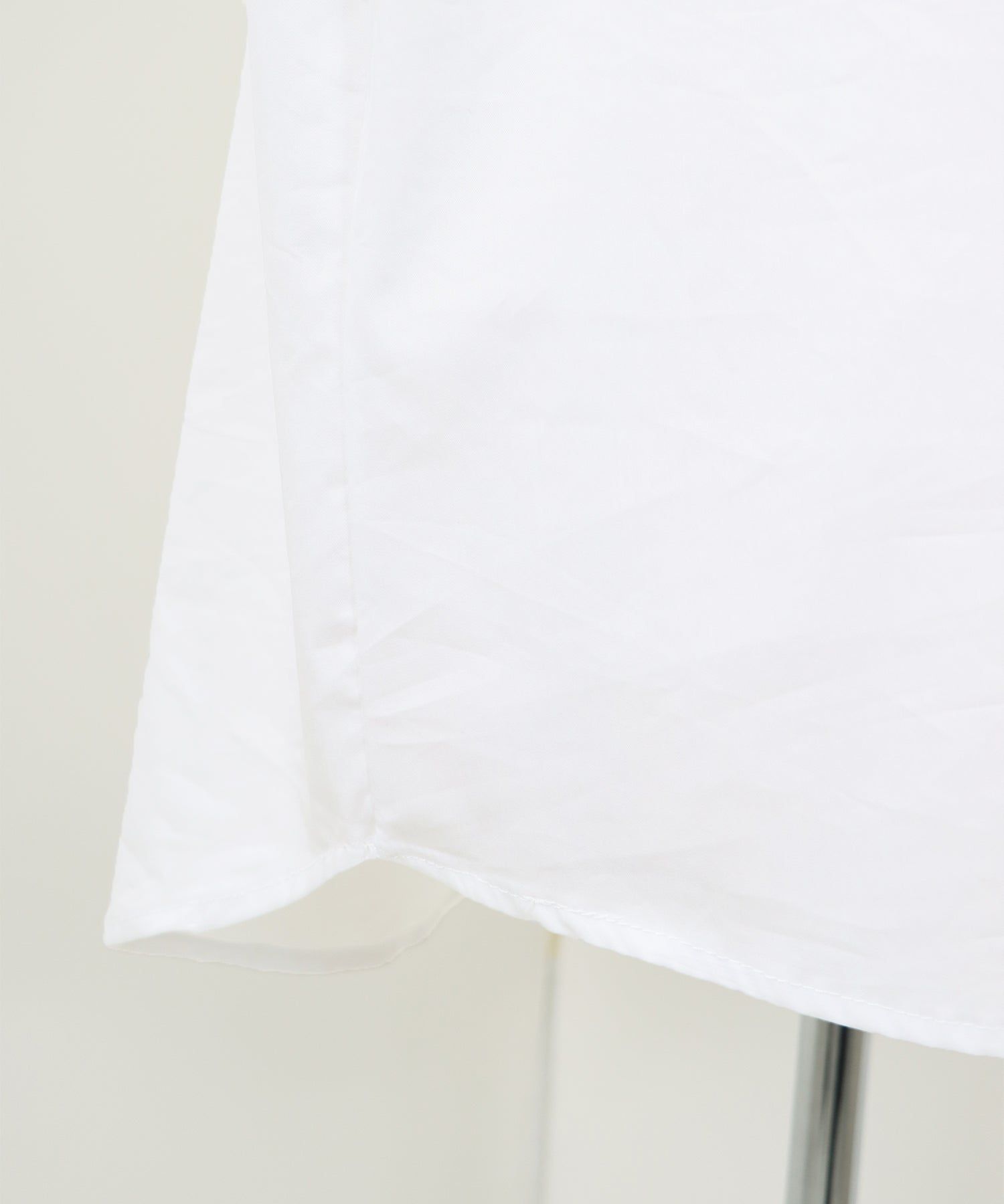 日本 BLUE EAST - 荷葉層次領泡泡短袖襯衫-條紋-水藍